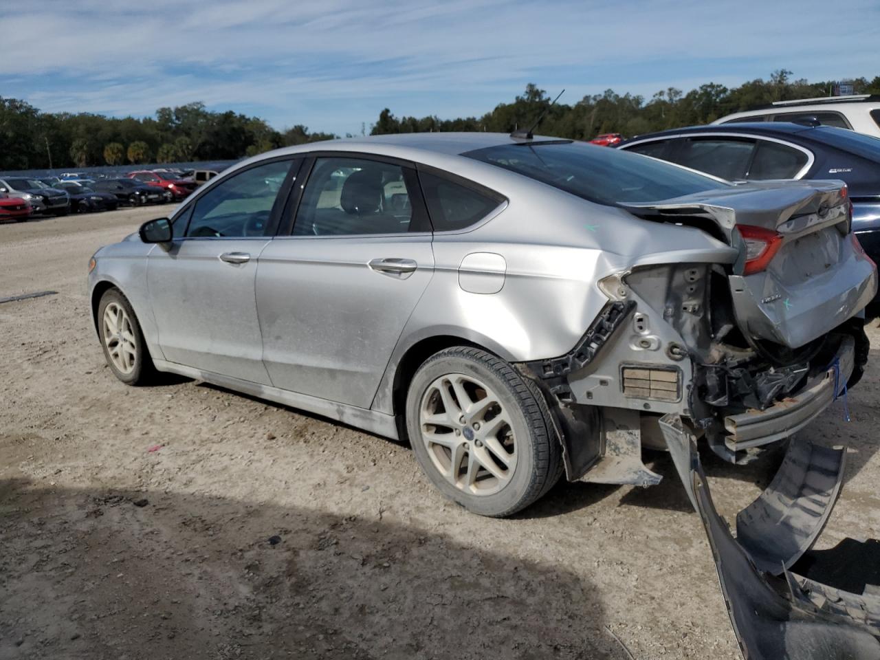 Image 2 of 2014 FORD FUSION SE 2014 with VIN 3FA6P0H73ER274037