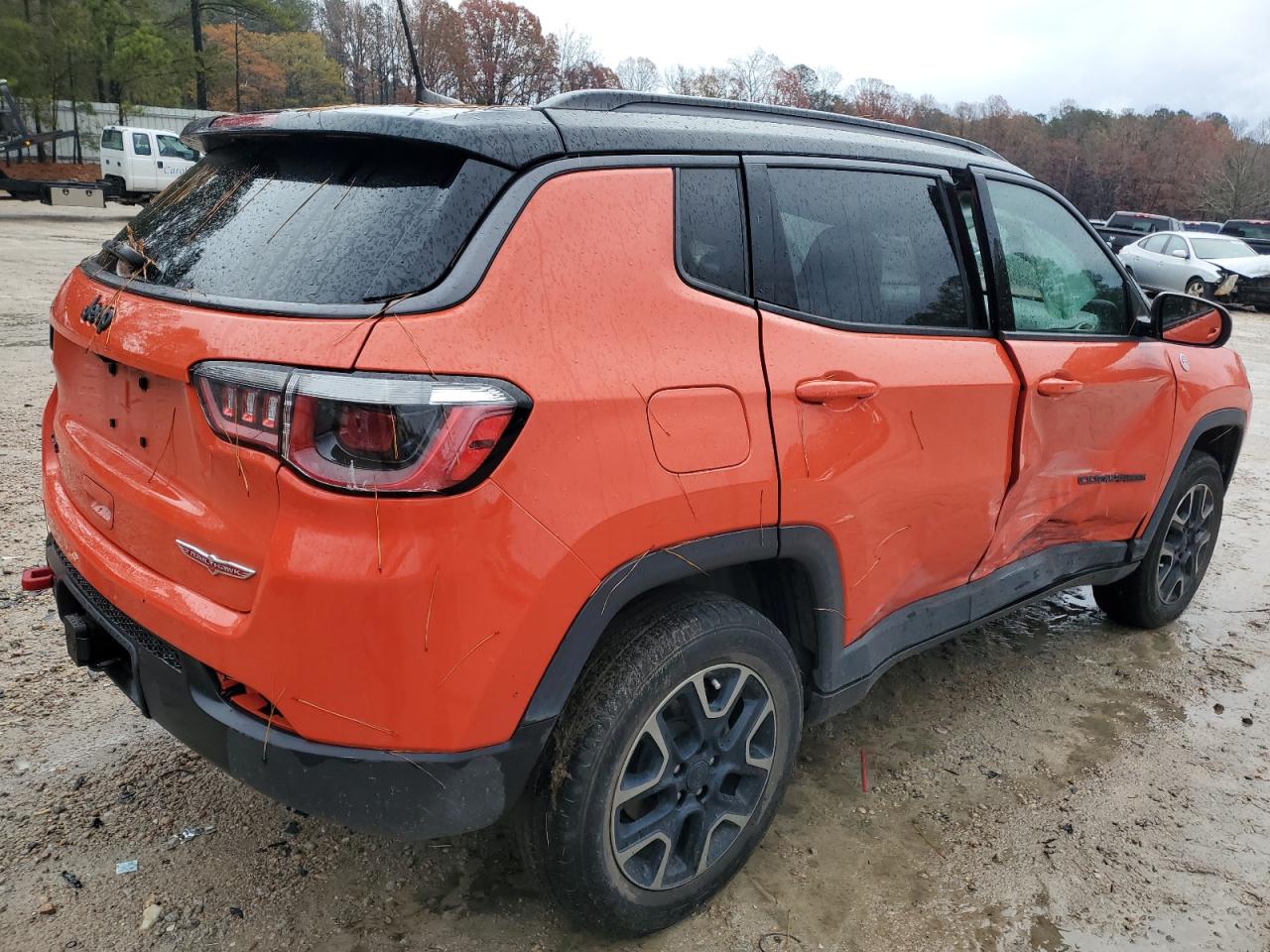 Image 3 of 2019 JEEP COMPASS TRAILHAWK 2019 with VIN 3C4NJDDB8KT668205