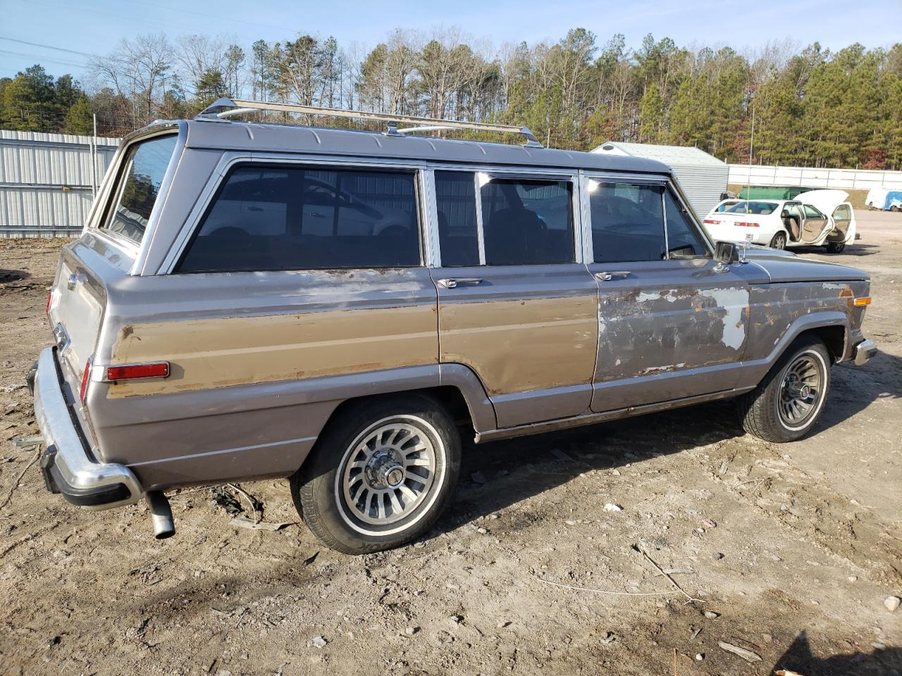 Image 3 of 1984 JEEP GRAND WAGONEER  1984 with VIN 1JCNJ15N1ET022395