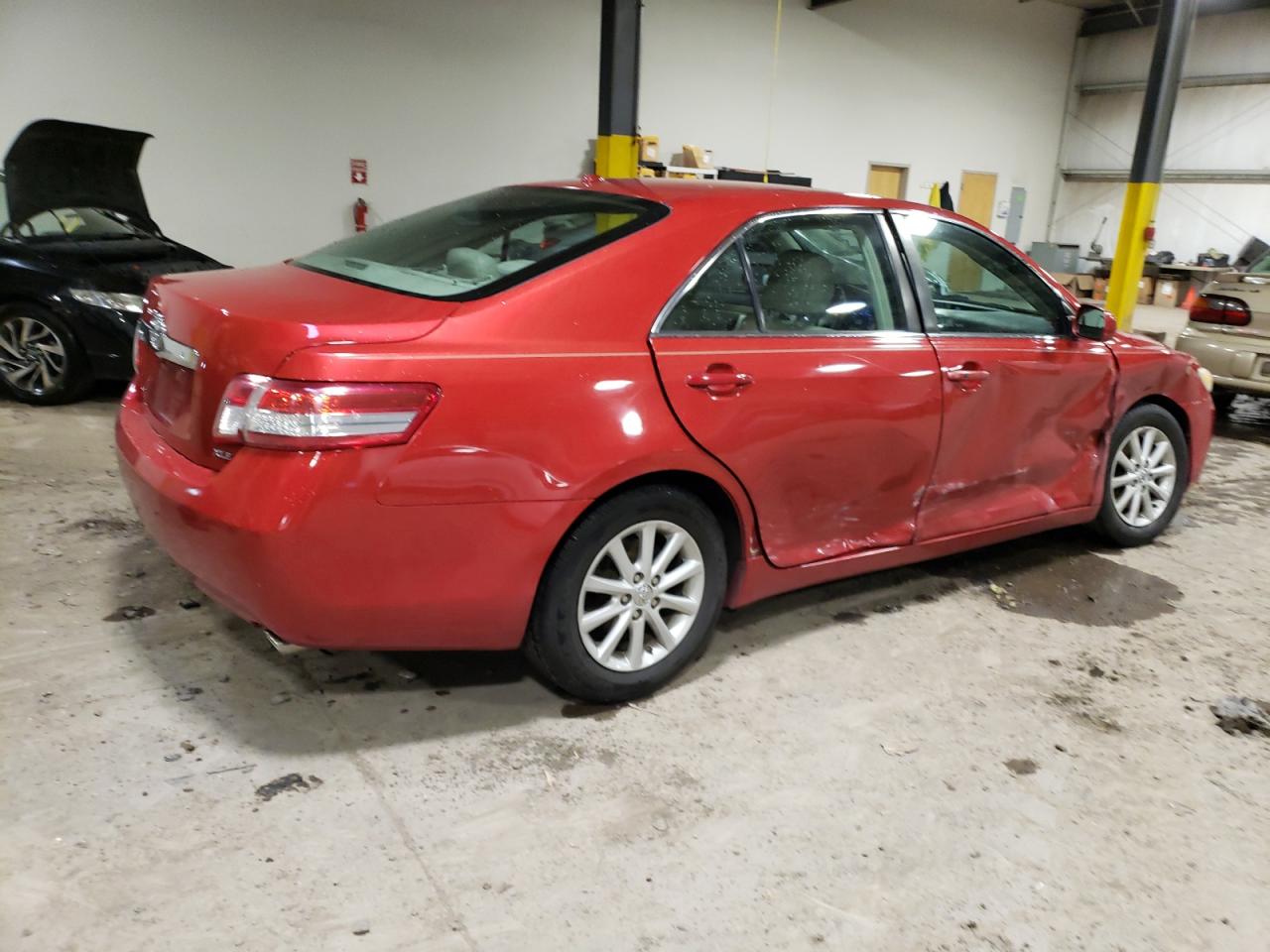 Obraz 3 z 2011 TOYOTA CAMRY SE 2011 z VIN 4T1BK3EK9BU118702