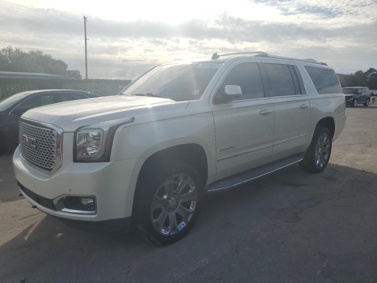 Obraz 1 z 2015 GMC YUKON XL DENALI 2015 z VIN 1GKS2JKJ7FR280037