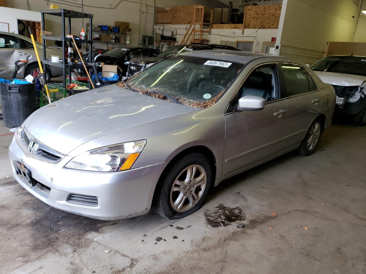 Obraz 1 z 2007 HONDA ACCORD EX 2007 z VIN 1HGCM56877A101831