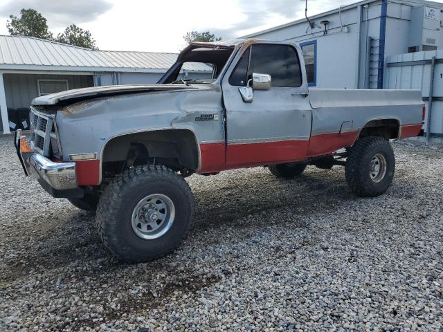 Obraz 1 z 1984 GMC K1500  1984 z VIN 1GTEK14HXES517453
