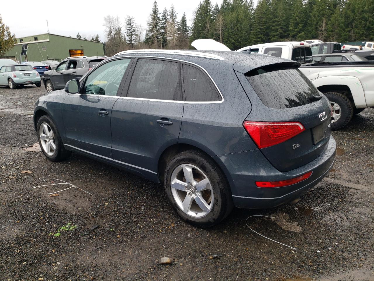 Image 2 of 2011 AUDI Q5 PREMIUM PLUS 2011 with VIN WA1LFAFP0BA053651