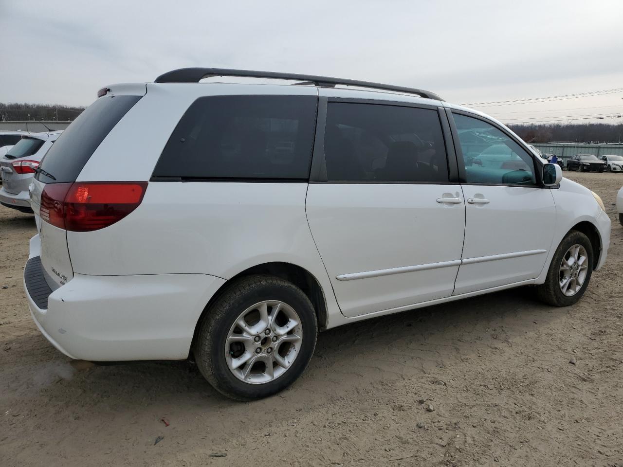 Изображение 3 2005 TOYOTA SIENNA XLE 2005 с VIN 5TDBA22C55S044024