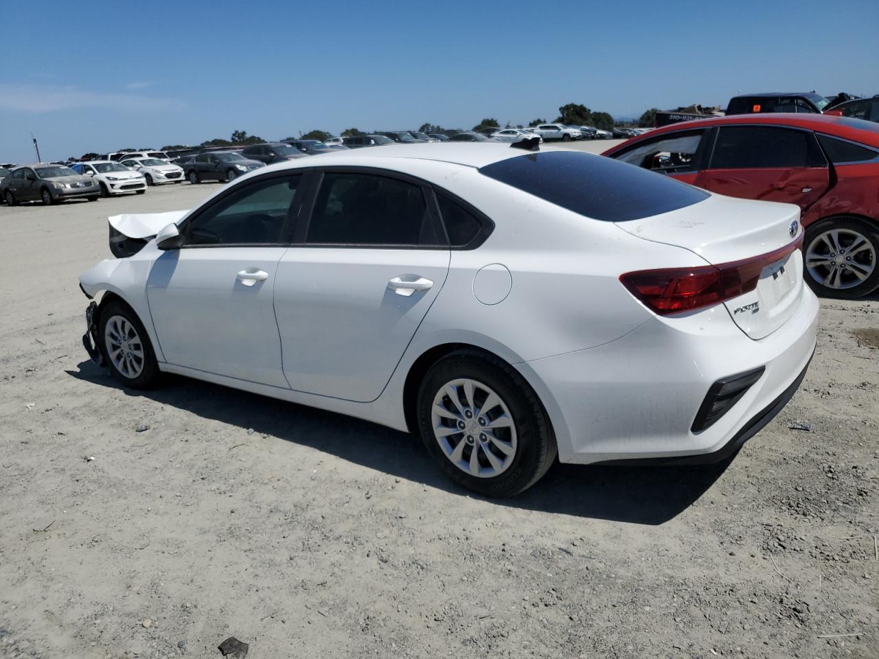 Image 2 of 2021 KIA FORTE FE 2021 with VIN 3KPF24AD1ME379424