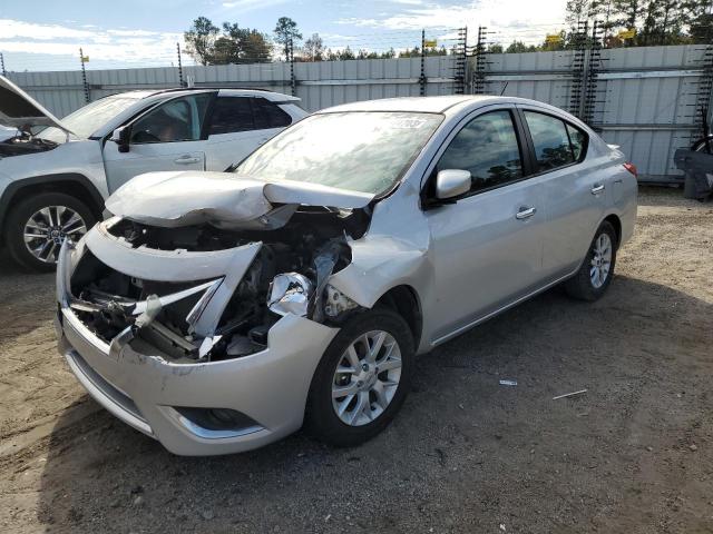 Obraz 1 z 2018 NISSAN VERSA S 2018 z VIN 3N1CN7AP3JL854135