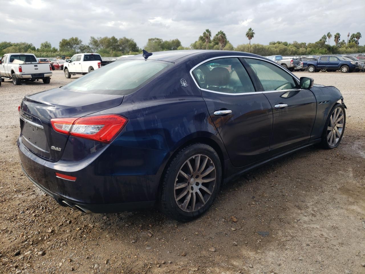 Изображение 3 Maserati Ghibli S 2014 с VIN ZAM57RTA7E1112088