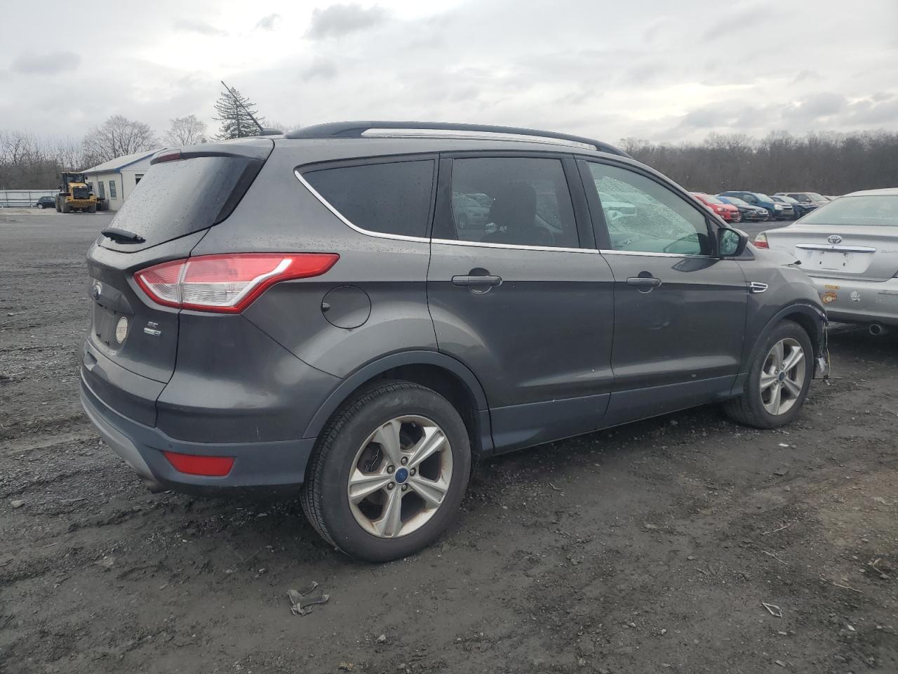 Image 3 of 2016 FORD ESCAPE SE 2016 with VIN 1FMCU9G9XGUA02511