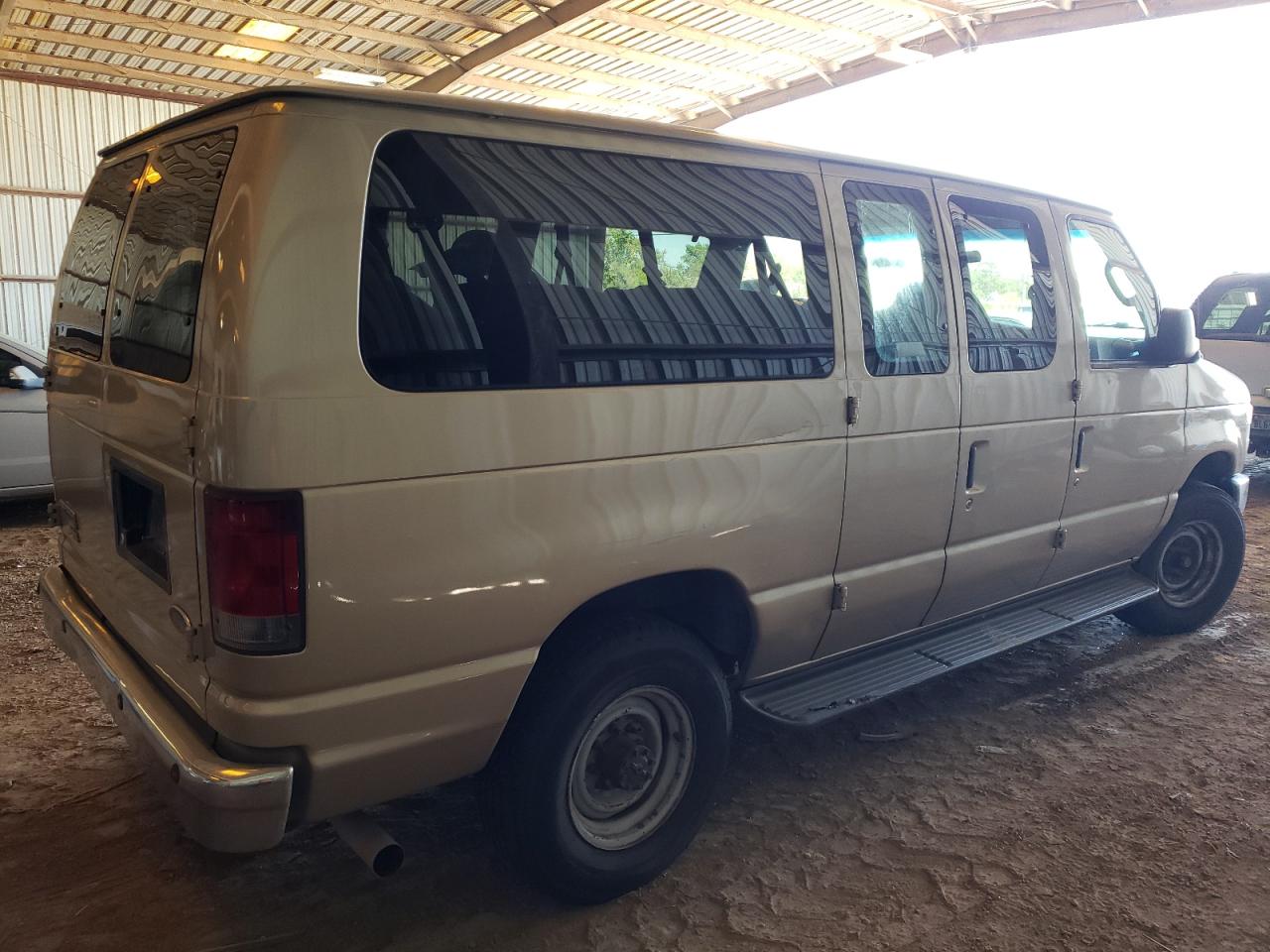 Image 3 of 2008 FORD ECONOLINE E350 SUPER DUTY WAGON 2008 with VIN 1FBNE31LX8DA95967