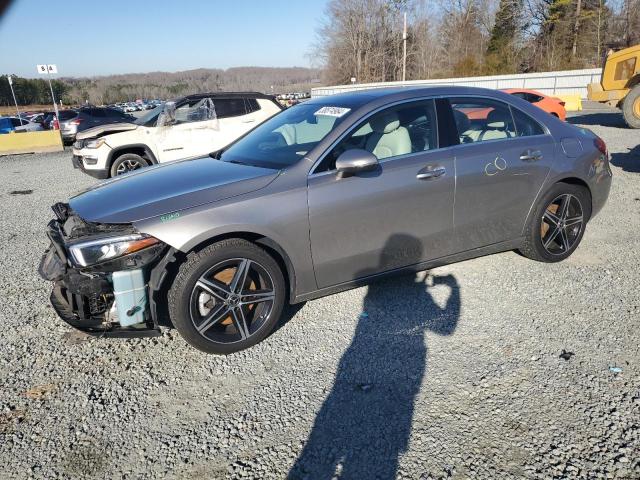 Image 1 of 2019 MERCEDES-BENZ A 220 4MATIC 2019 with VIN WDD3G4FB4KW001845