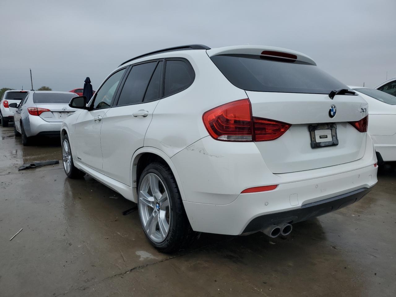 Image 2 of 2013 BMW X1 SDRIVE28I 2013 with VIN WBAVM1C5XDVW41640
