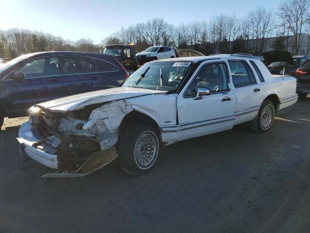 Image 1 of 1994 LINCOLN TOWN CAR EXECUTIVE 1994 with VIN 1LNLM81W3RY624386