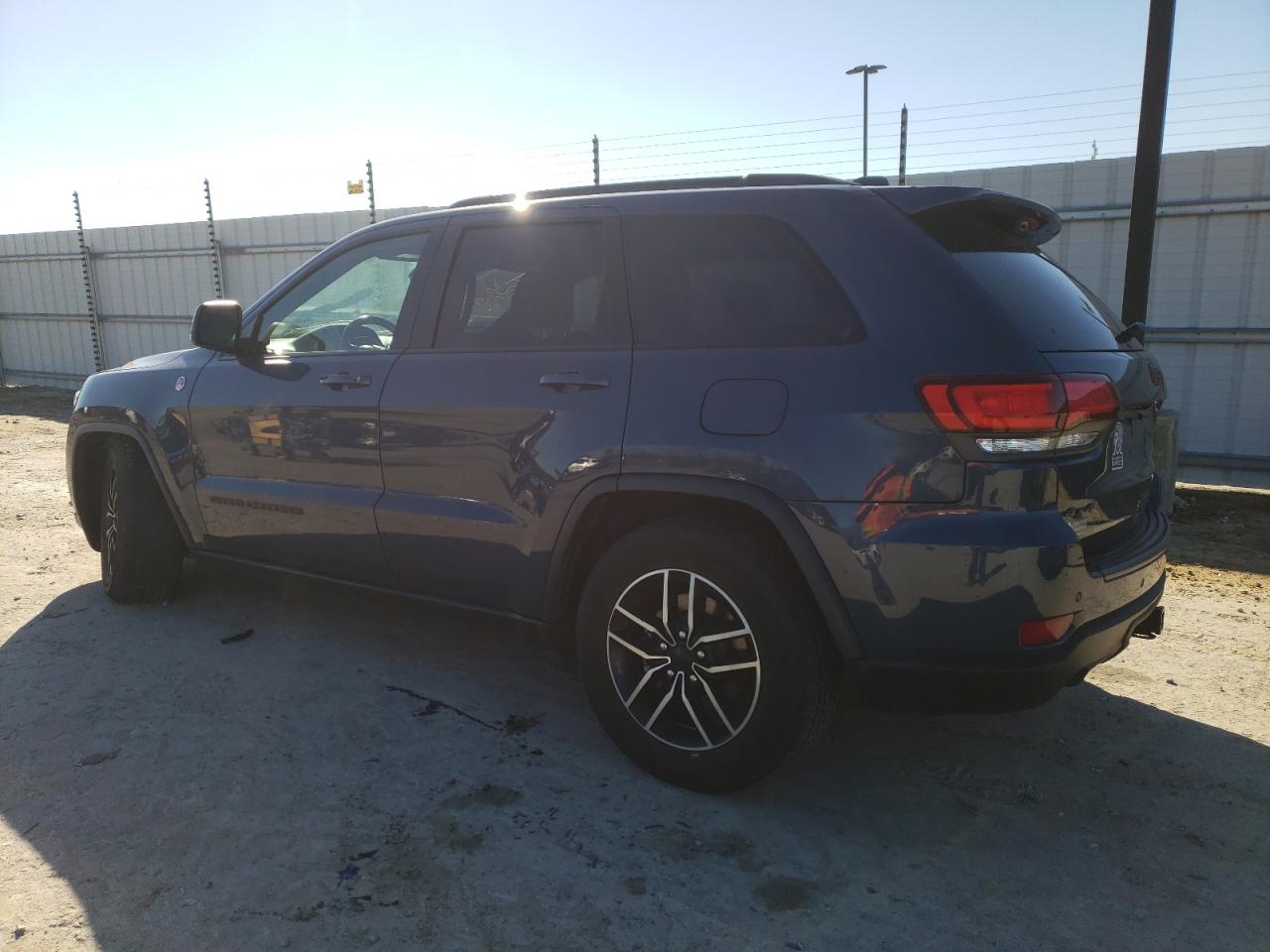 Obraz 2 z 2021 JEEP GRAND CHEROKEE TRAILHAWK 2021 z VIN 1C4RJFLGXMC549404
