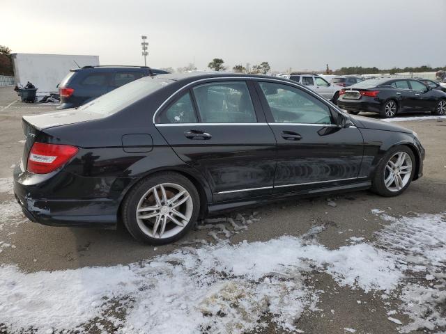 Image 3 of 2013 MERCEDES-BENZ C 300 4MATIC 2013 with VIN WDDGF8AB7DR256607