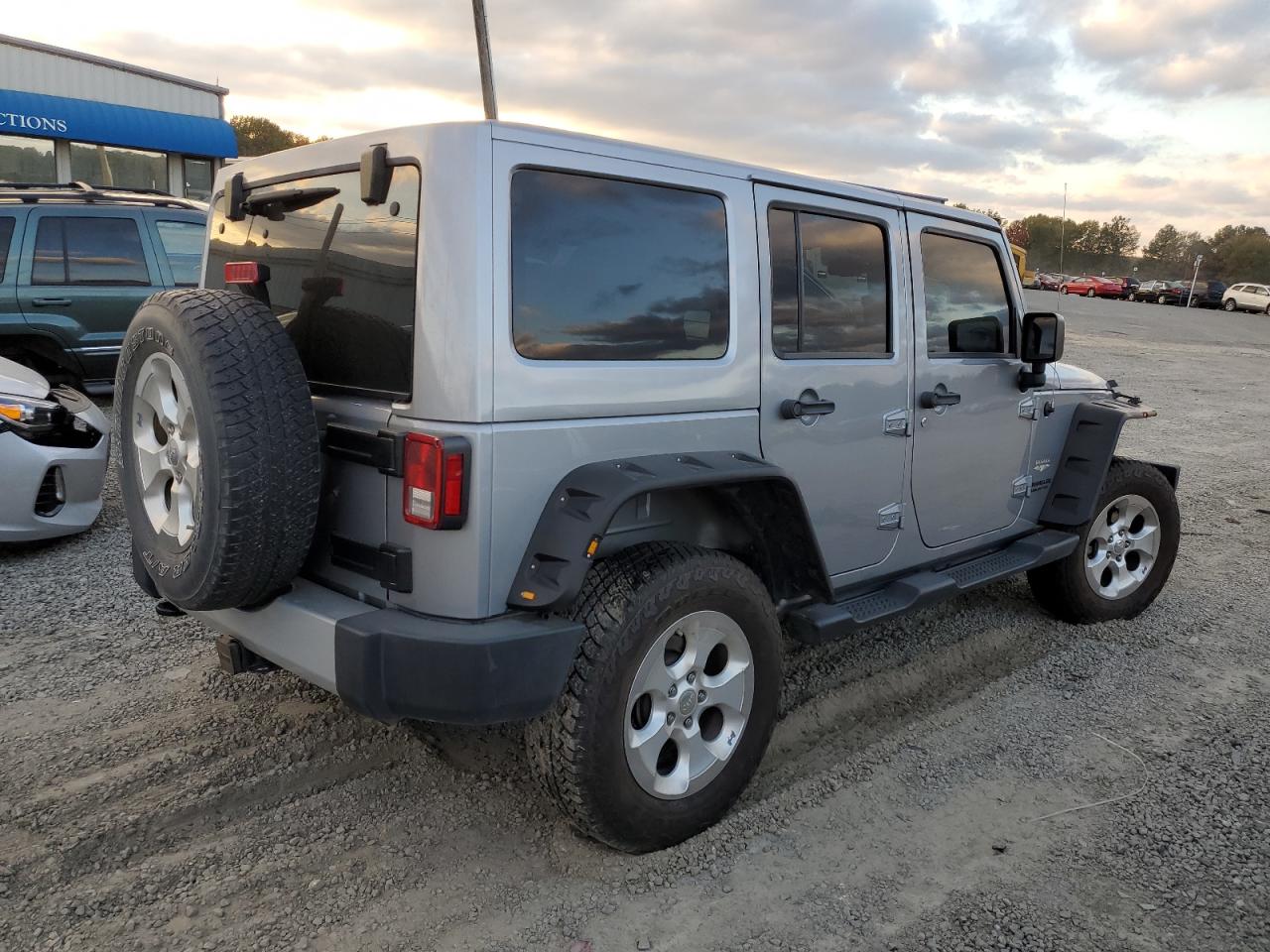 Image 3 of 2015 JEEP WRANGLER UNLIMITED SAHARA 2015 with VIN 1C4HJWEG2FL601085