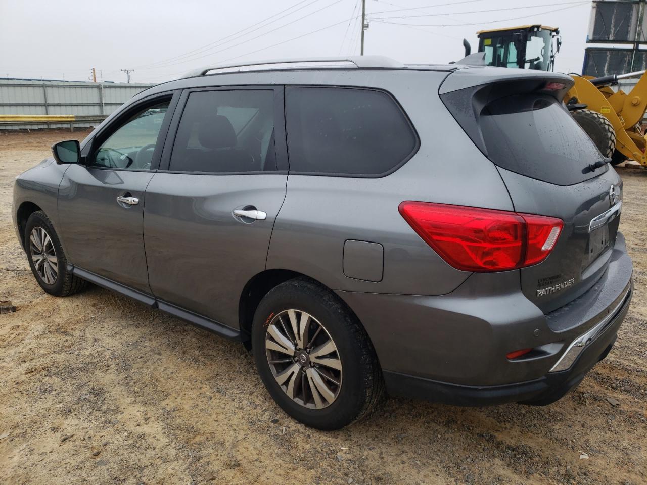 Image 2 of 2020 NISSAN PATHFINDER SL 2020 with VIN 5N1DR2CM1LC612210