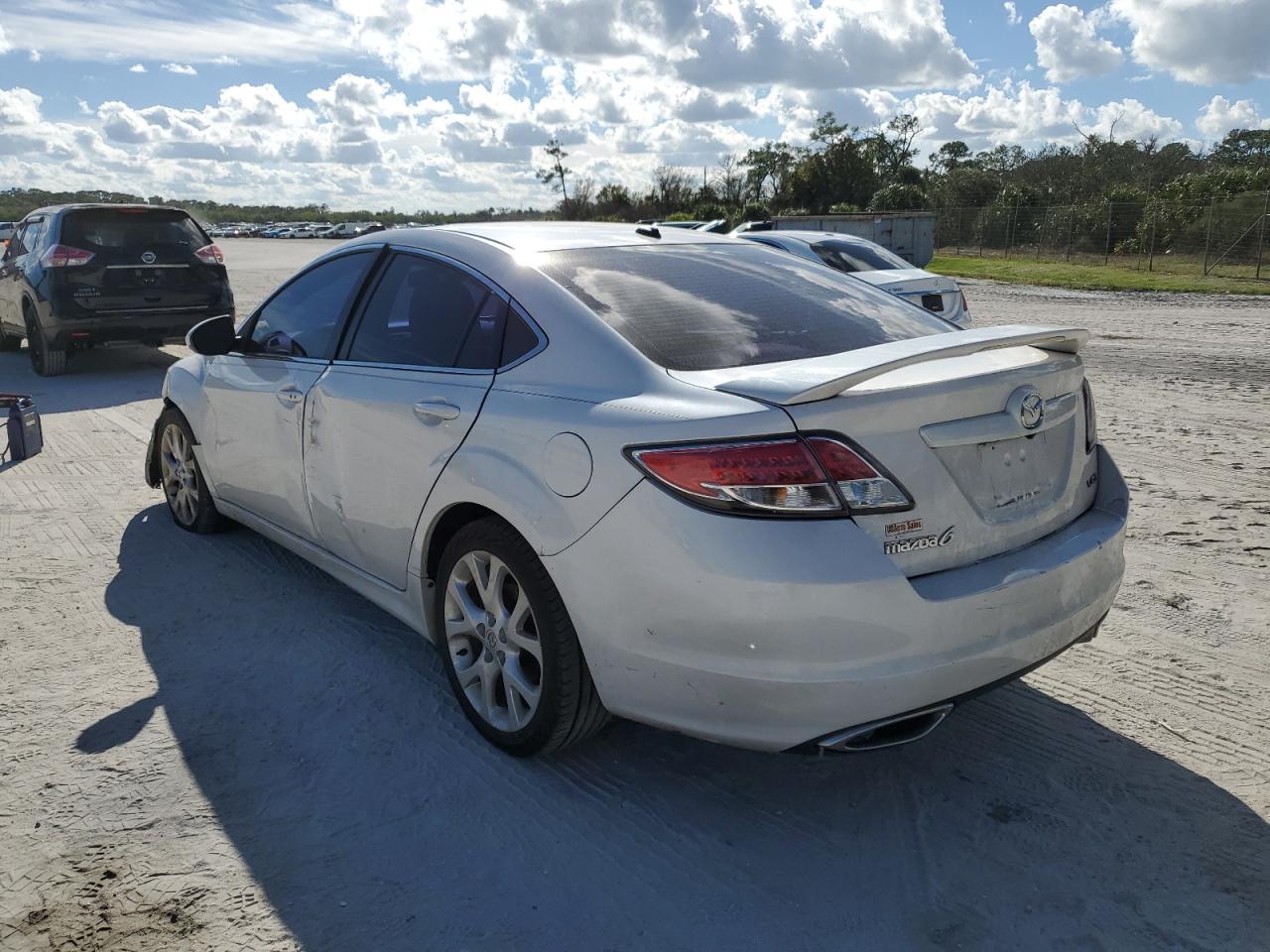 Image 2 of 2013 MAZDA 6 GRAND TOURING 2013 with VIN 1YVHZ8CB9D5M03529