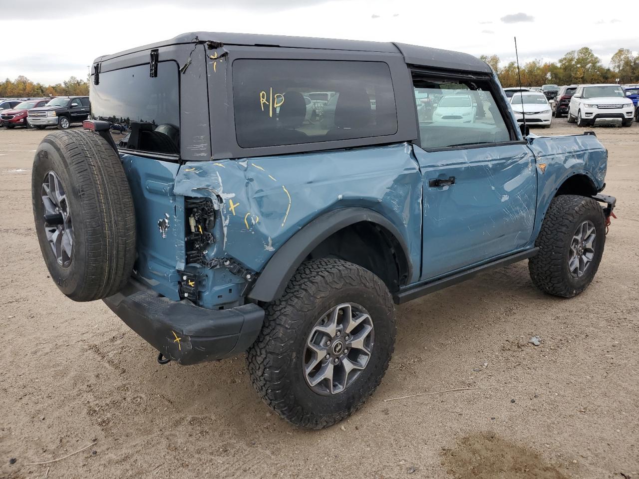 Image 3 of Ford Bronco Base 2023 with VIN 1FMDE5CH9PLA85362