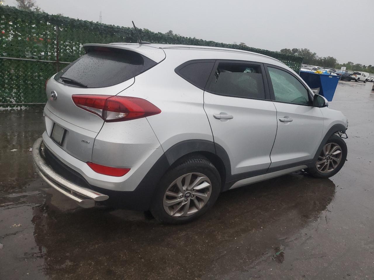 Image 3 of 2017 HYUNDAI TUCSON LIMITED 2017 with VIN KM8J3CA43HU320668