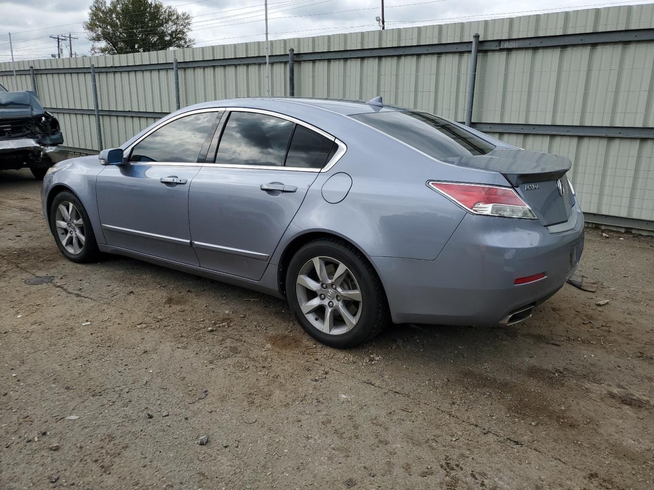 Изображение 2 2012 ACURA TL  2012 с VIN 19UUA8F50CA004338