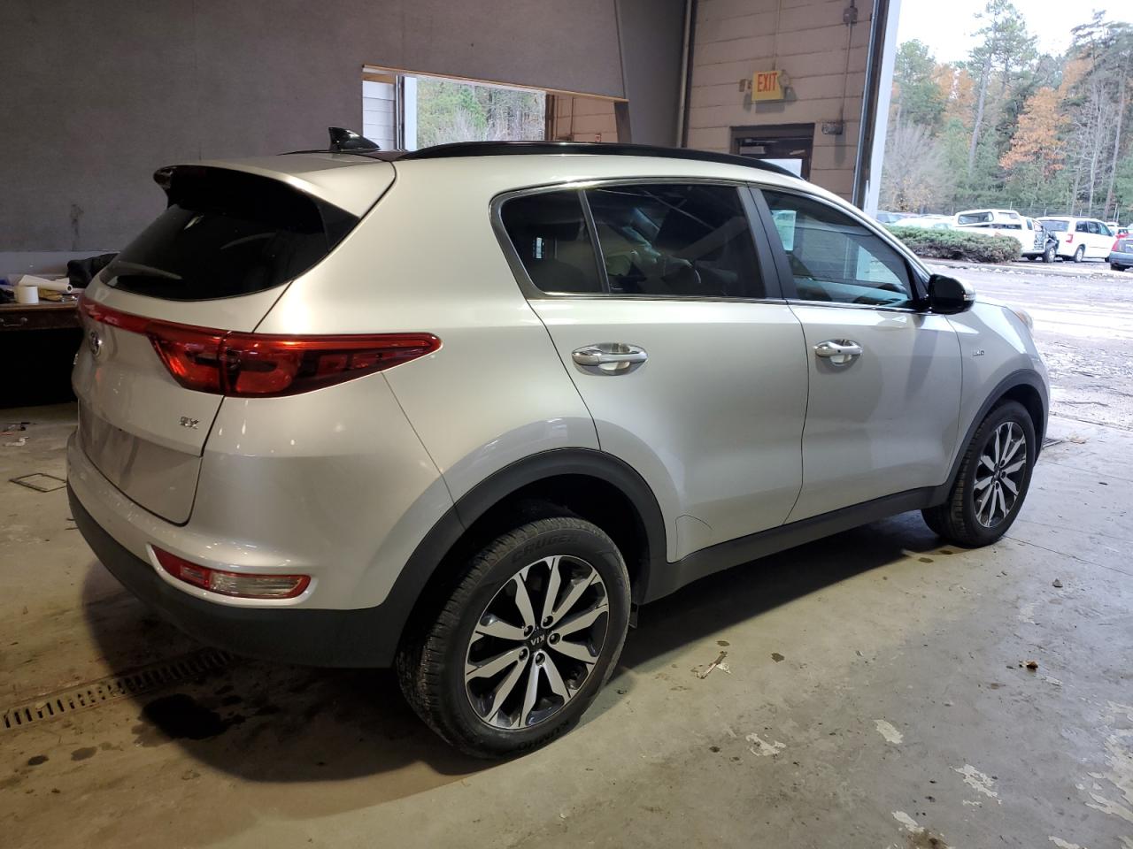 Изображение 3 2018 KIA SPORTAGE EX 2018 с VIN KNDPNCAC2J7398329