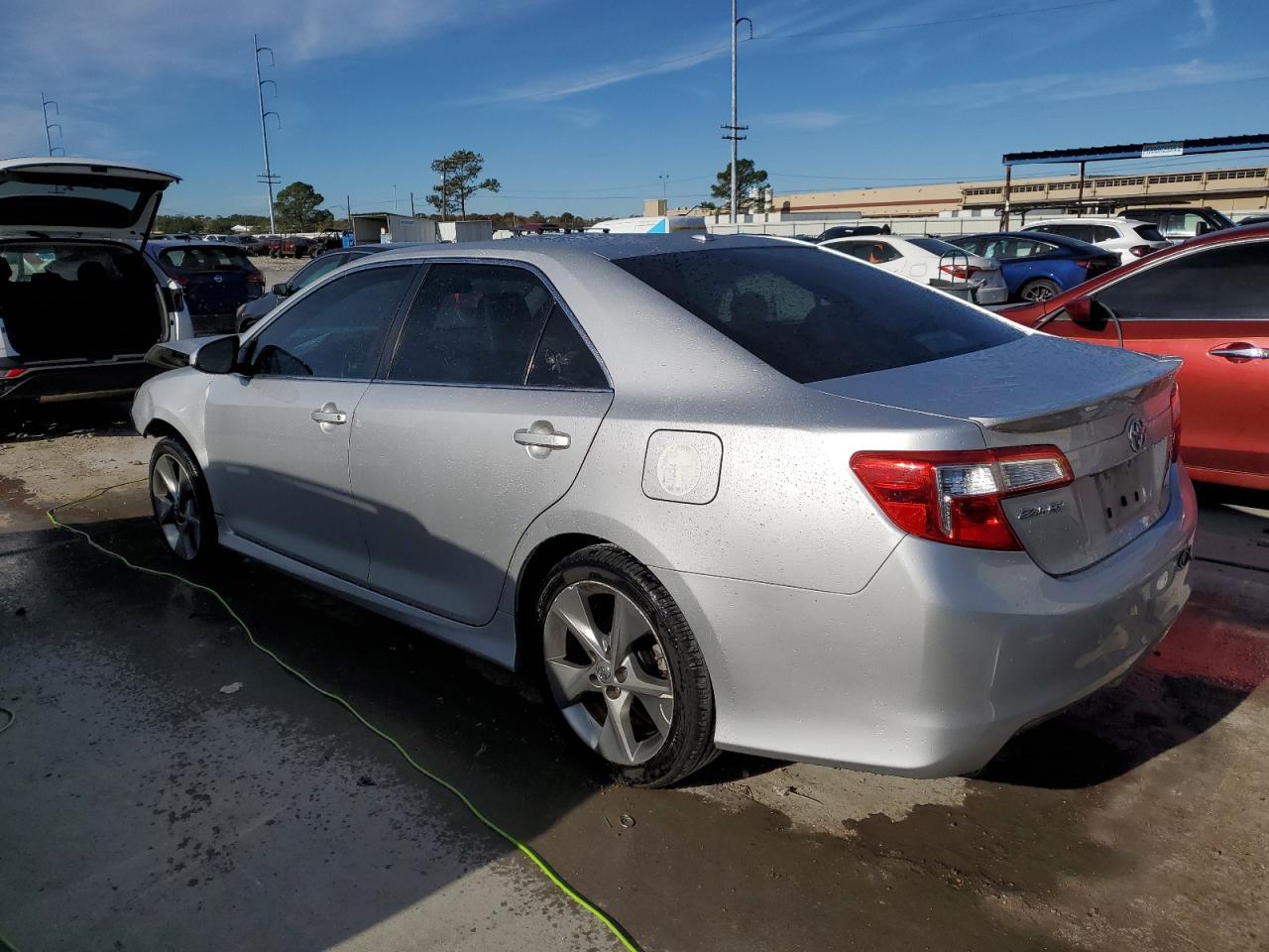 Image 2 of 2012 TOYOTA CAMRY SE 2012 with VIN 4T1BK1FK1CU003631