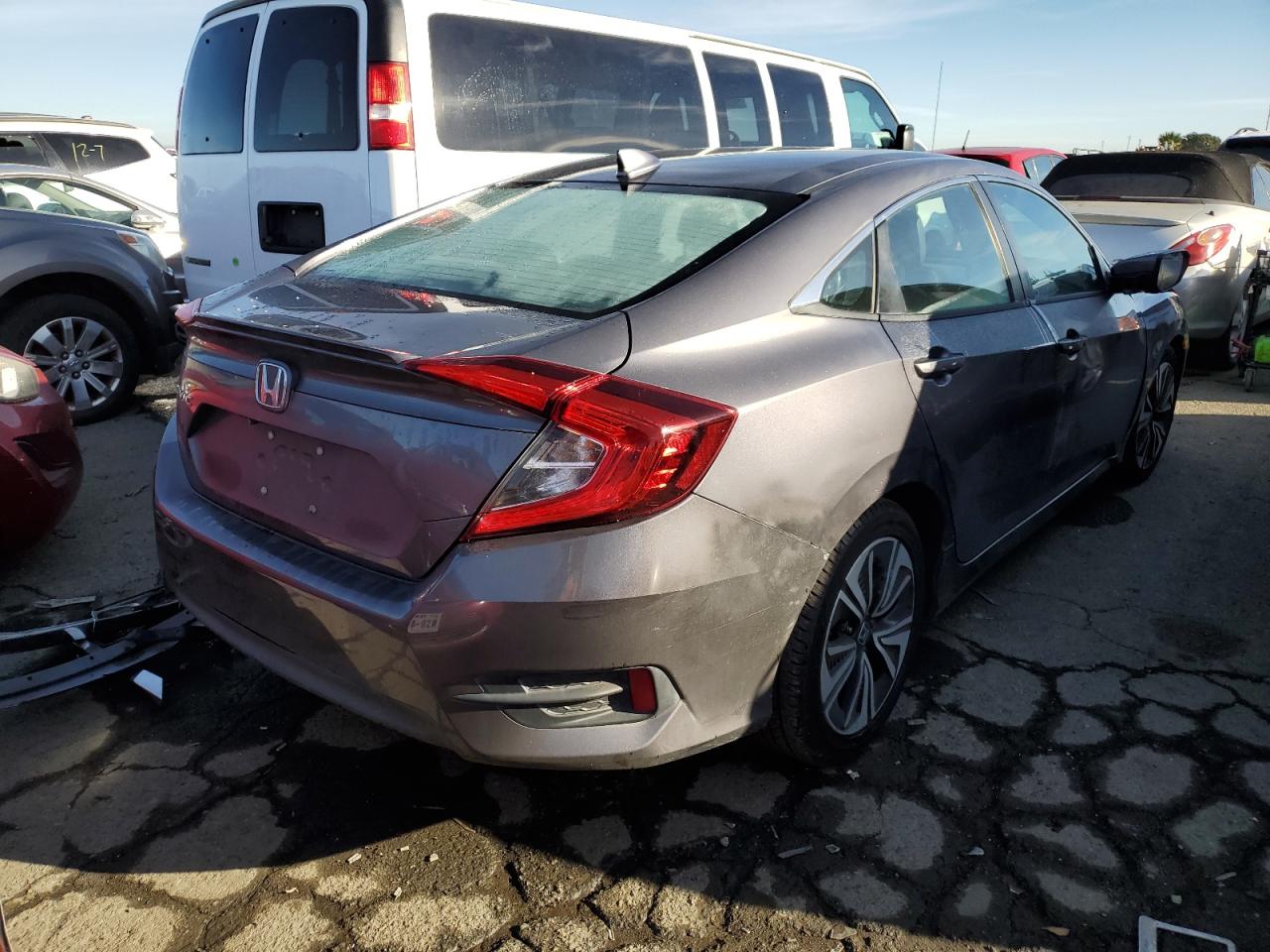 Obraz 3 z 2018 HONDA CIVIC EXL 2018 z VIN 2HGFC1F74JH642084