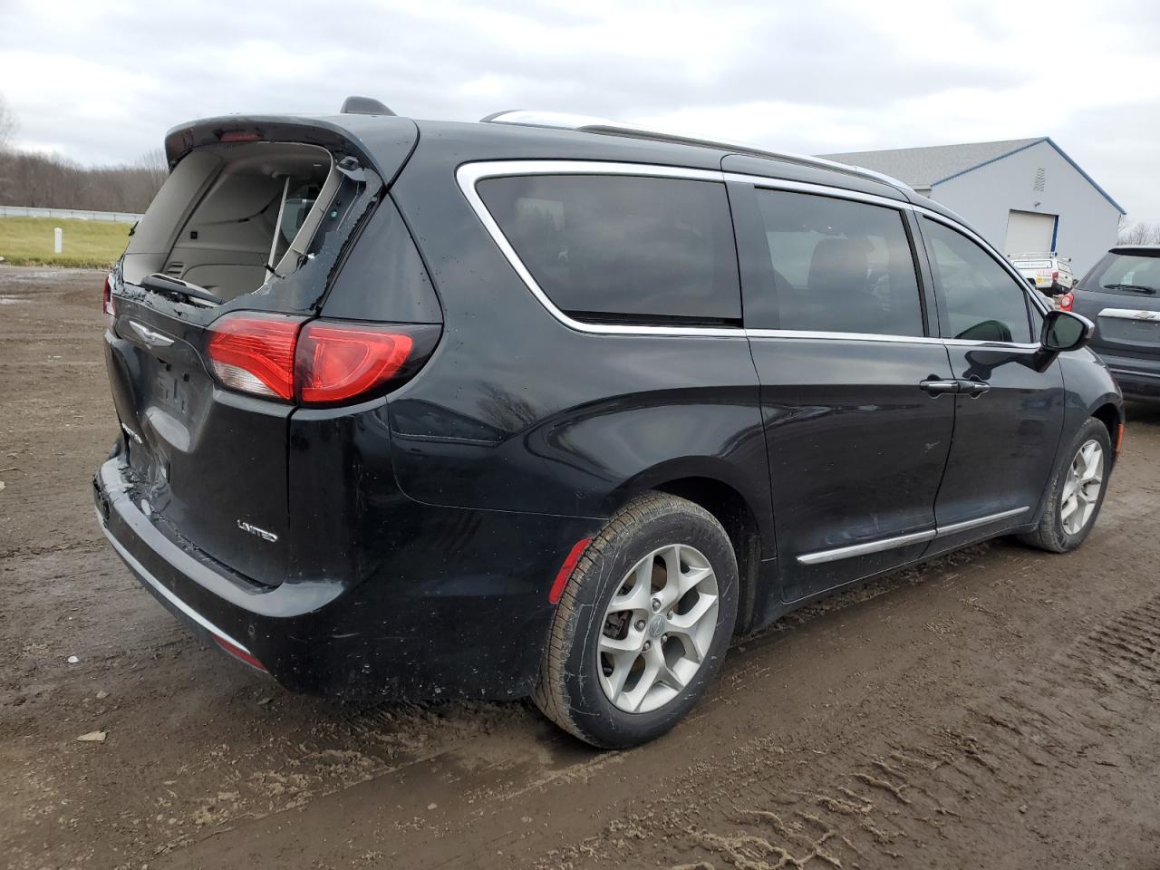 Изображение 3 2020 CHRYSLER PACIFICA LIMITED 2020 с VIN 2C4RC1GG0LR107325