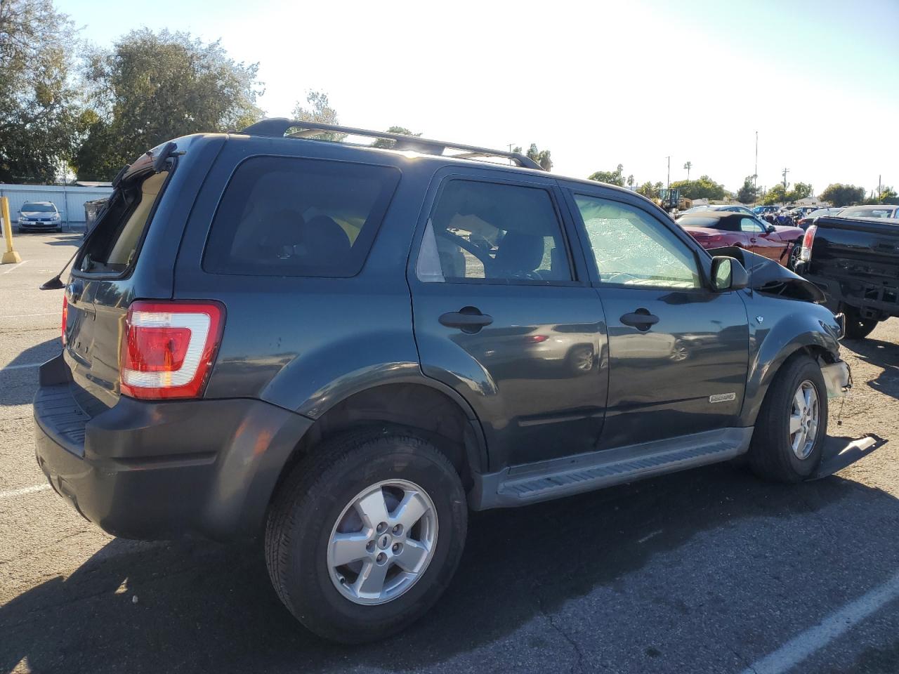 Image 3 of 2008 FORD ESCAPE XLT 2008 with VIN 1FMCU03128KB43114