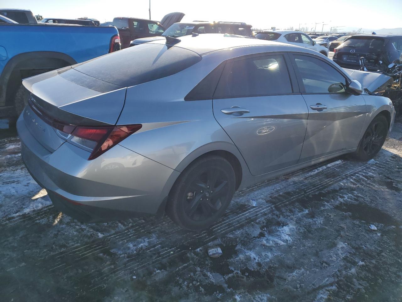 Image 3 of 2022 HYUNDAI ELANTRA SEL 2022 with VIN 5NPLM4AG8NH082705