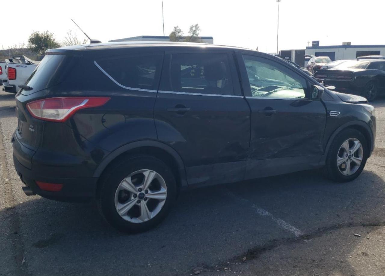 Image 3 of 2016 FORD ESCAPE SE 2016 with VIN 1FMCU0G90GUB74252