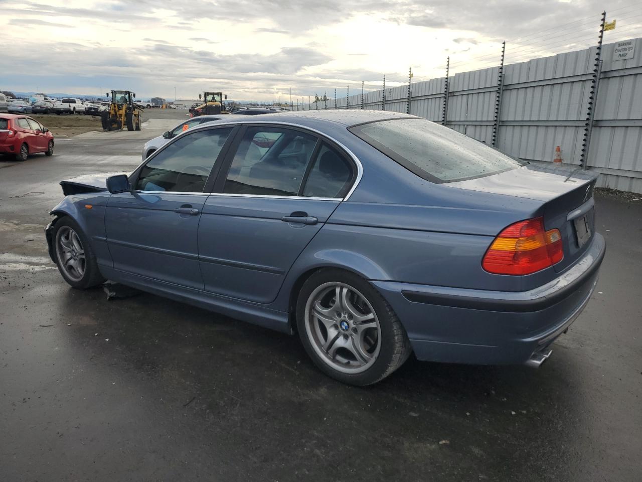 Изображение 2 2003 BMW 330 I 2003 с VIN WBAEV53433KM28363