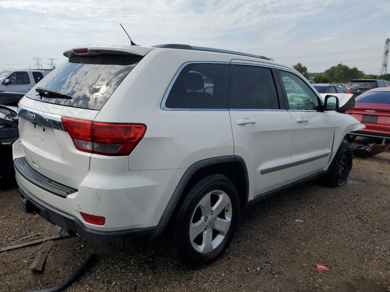 Obraz 3 z 2011 JEEP GRAND CHEROKEE LAREDO 2011 z VIN 1J4RR4GTXBC636716