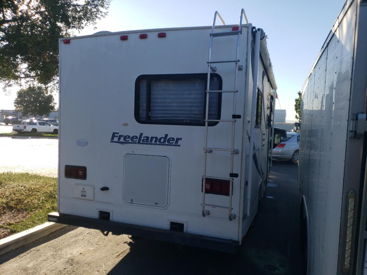 Image 3 of 2008 CHEVROLET EXPRESS G3500  2008 with VIN 1GBJG31UX71185802