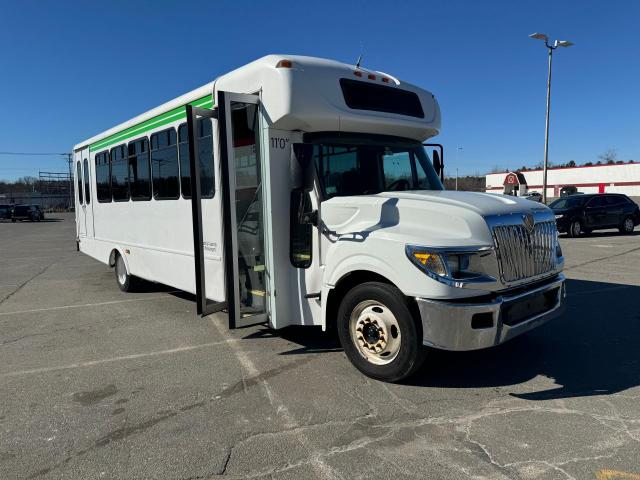 Obraz 1 z 2013 IC CORPORATION 3000 AC 2013 z VIN 5WEXWSKK0DH333293