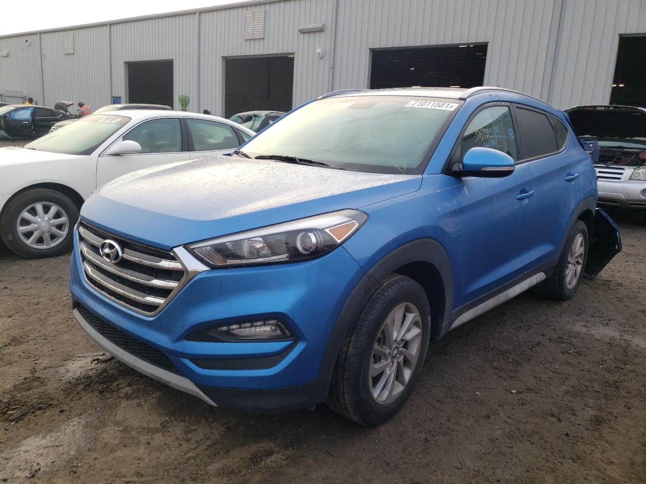 Изображение 2 Hyundai Tucson Limited 2017 с VIN KM8J3CA20HU497273