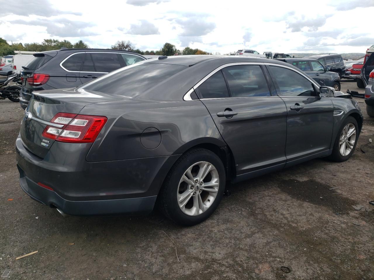 Изображение 3 2015 FORD TAURUS SEL 2015 с VIN 1FAHP2H87FG200495