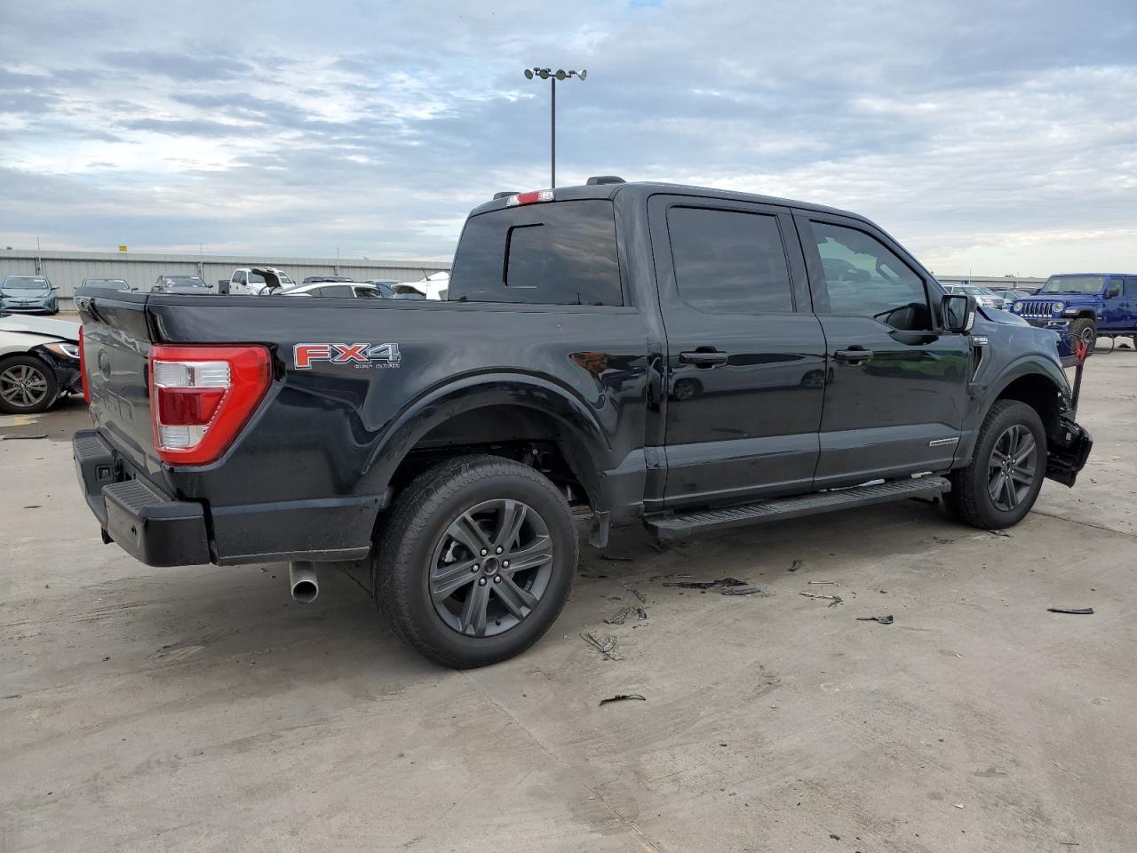 Image 3 of 2023 FORD F150 SUPERCREW 2023 with VIN 1FTFW1EDXPFB64437
