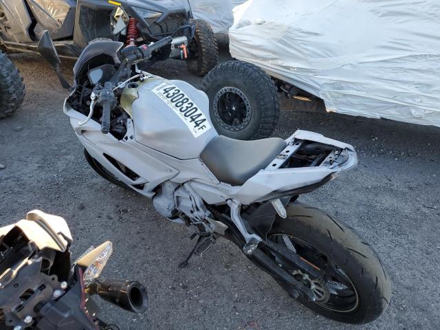 Obraz 3 z 2024 KAWASAKI EX650 P 2024 z VIN ML5EXEP15RDAB3581