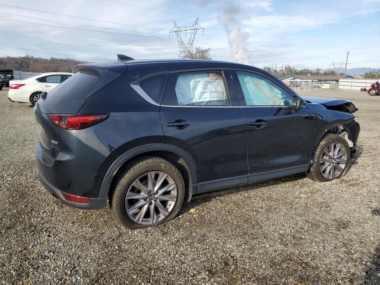 Image 3 of 2019 MAZDA CX-5 GRAND TOURING RESERVE 2019 with VIN JM3KFBDY7K0590811