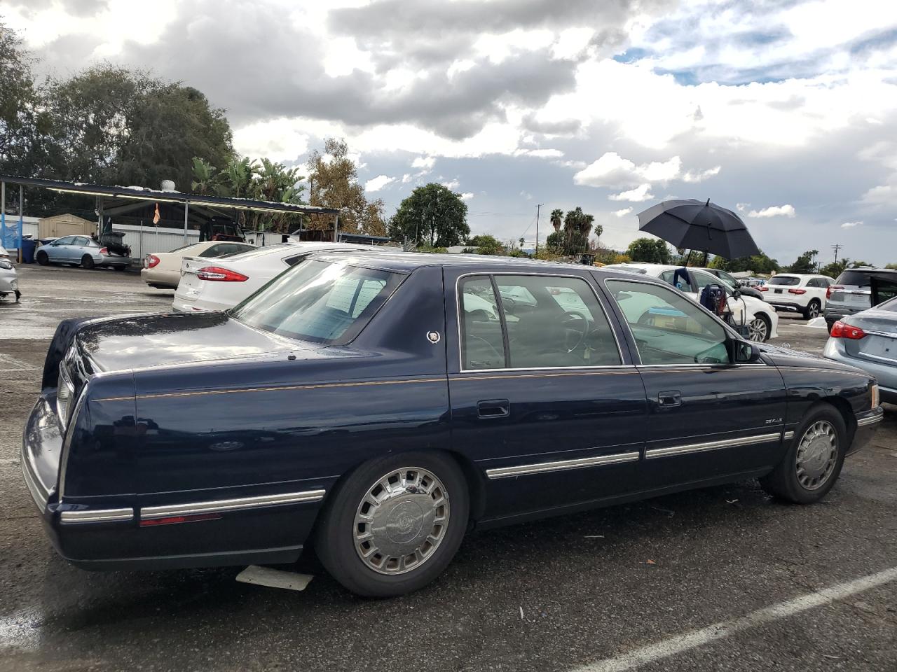 Image 3 of 1999 CADILLAC DEVILLE  1999 with VIN 1G6KD54Y0XU737490