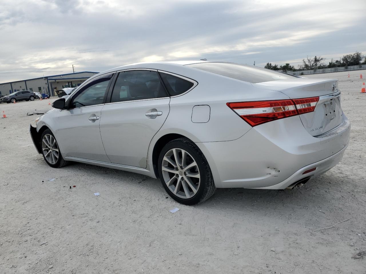 Image 2 of 2014 TOYOTA AVALON BASE 2014 with VIN 4T1BK1EB5EU123825