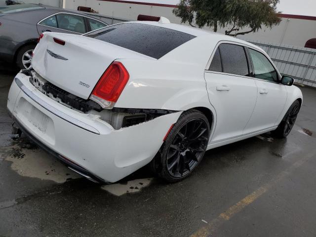 Image 3 of 2015 CHRYSLER 300 LIMITED 2015 with VIN 2C3CCAAG9FH802156