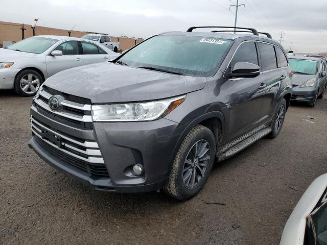 2017 TOYOTA HIGHLANDER SE 2017 image