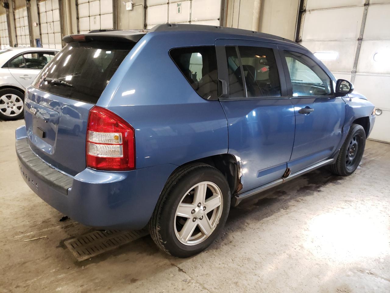 Изображение 3 2007 JEEP COMPASS  2007 с VIN 1J8FT47W87D181069