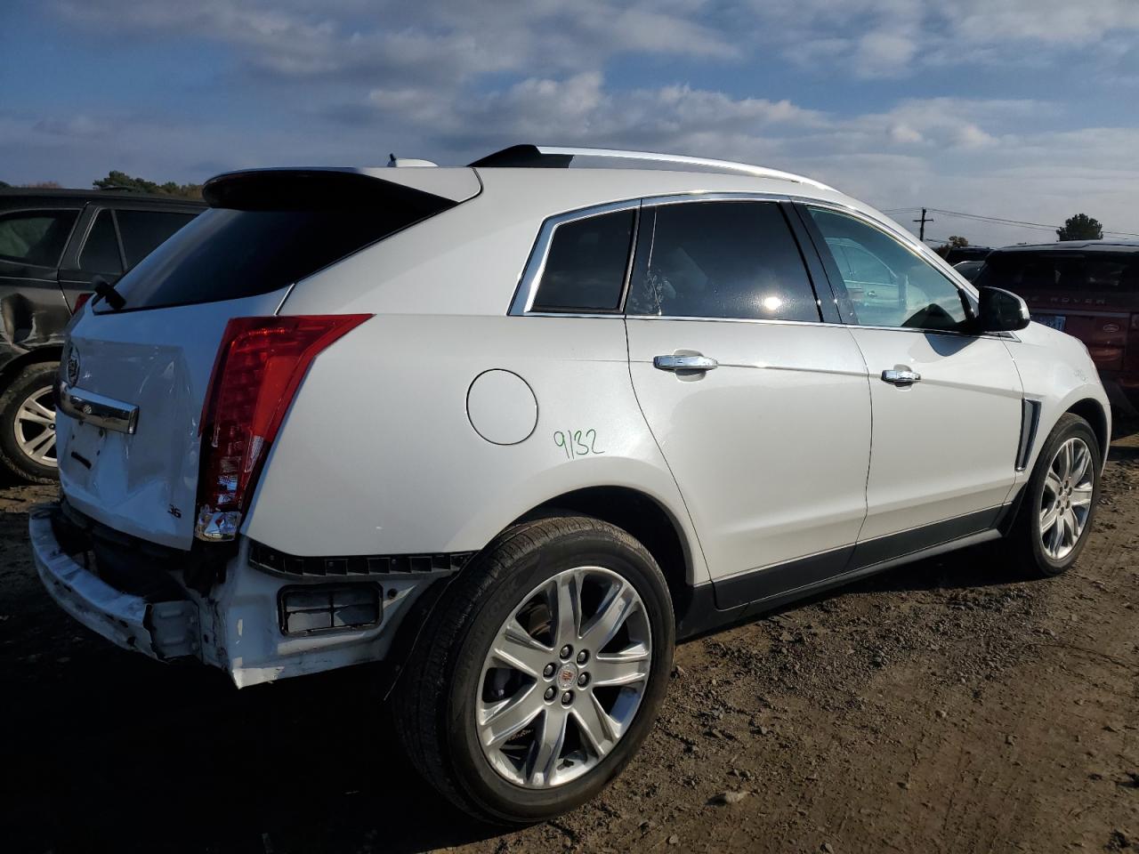 Image 3 of 2016 CADILLAC SRX PREMIUM COLLECTION 2016 with VIN 3GYFNDE35GS507298