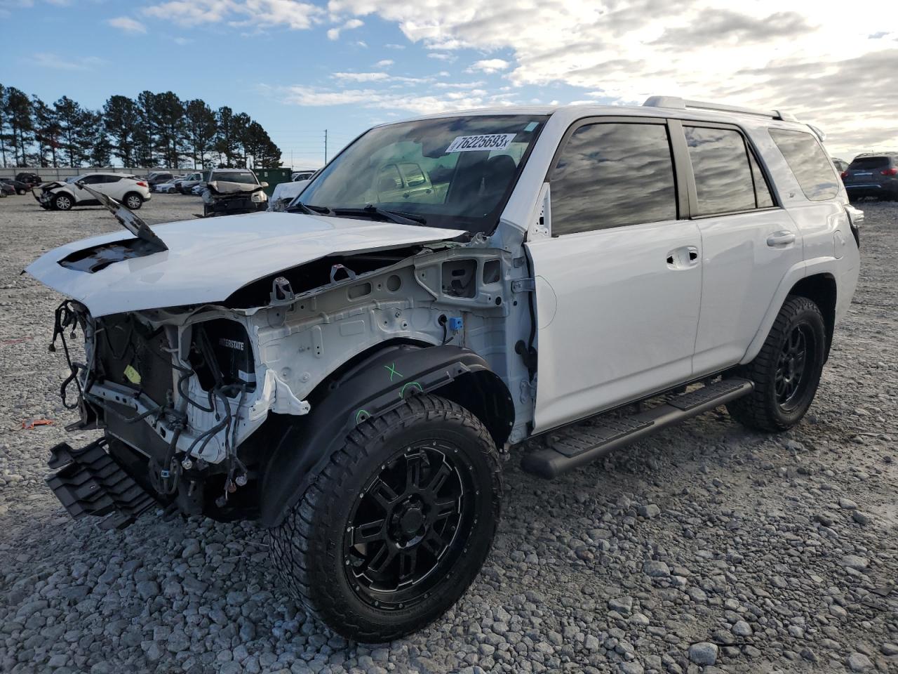 2017 TOYOTA 4RUNNER SR5 2017 image