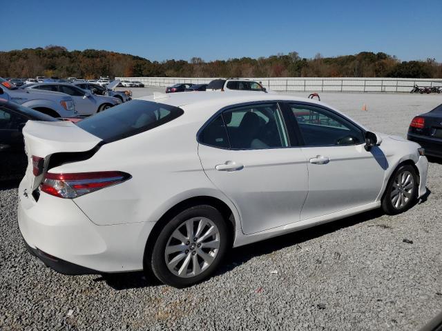 Image 3 of 2020 TOYOTA CAMRY LE 2020 with VIN 4T1C11AK7LU929658