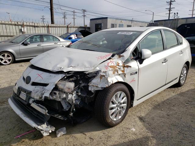 Image 1 of 2013 TOYOTA PRIUS PLUG-IN  2013 with VIN JTDKN3DP6D3041577